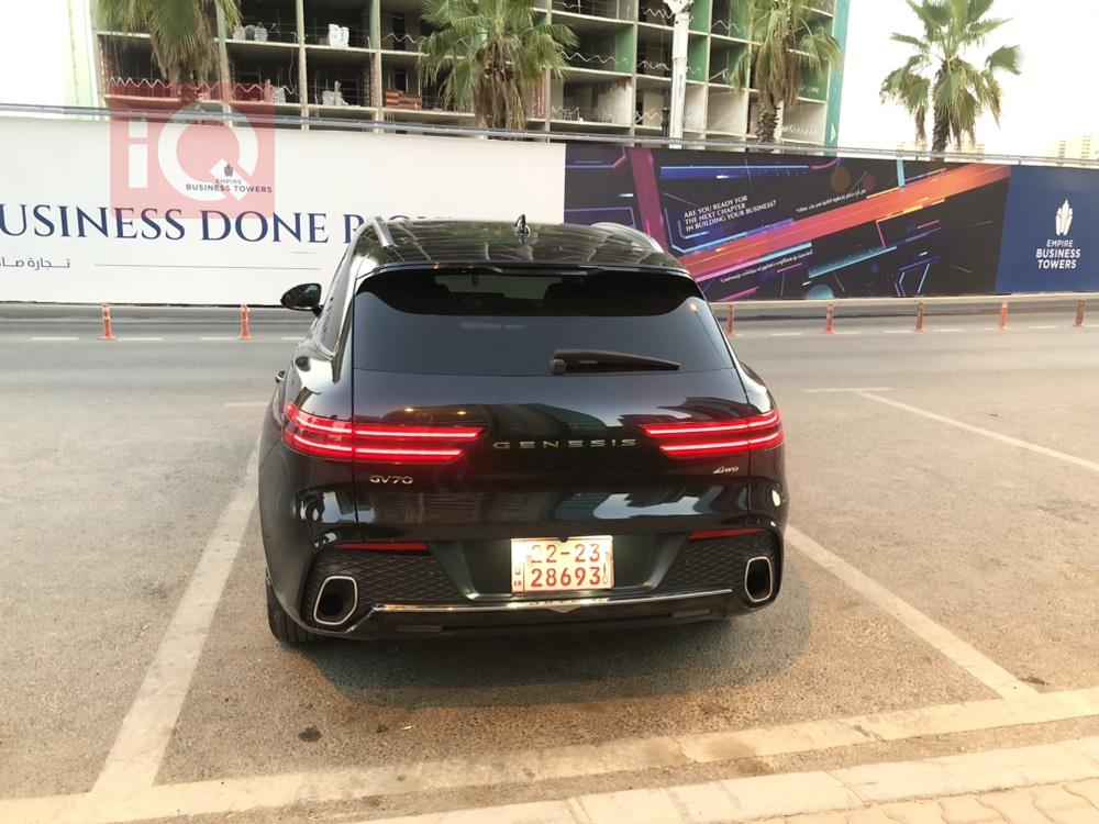 Genesis GV70